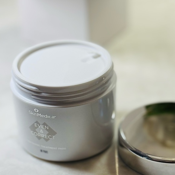 SkinMedica Even & Correct Brightening Treatment Pads - White - Picture 5 of 5